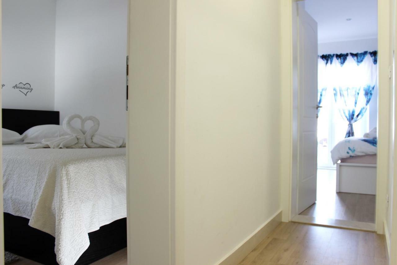 Apartment Pino Pucisca Exteriör bild